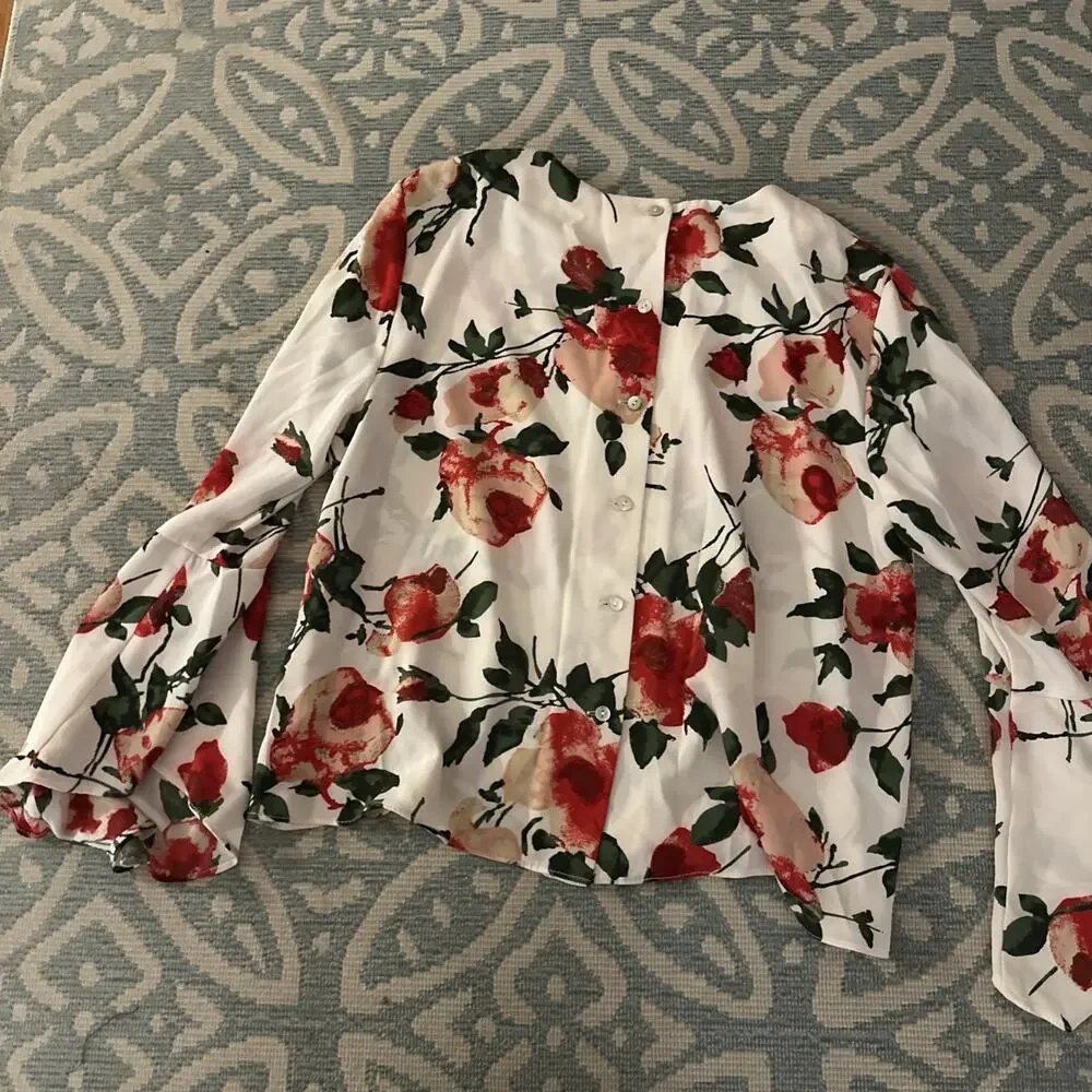 Carmen Marc Valvo Blouse Top Shirt Bell Sleeve White Floral Button Back Size 10 - Picture 6 of 7